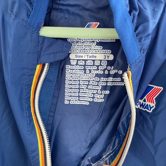 K-Way Windbreaker - Picture 3 of 5